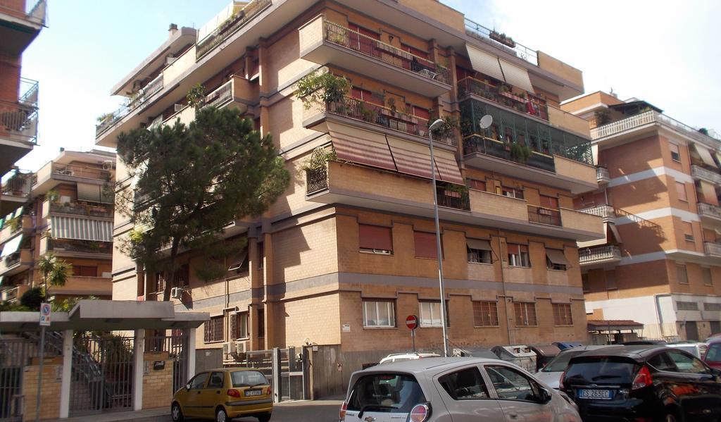 Roma Tourist House Hotel Екстериор снимка